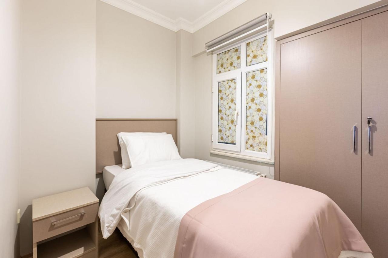 Lovely Flat Near Metro Station In Sisli Provincia di Istanbul